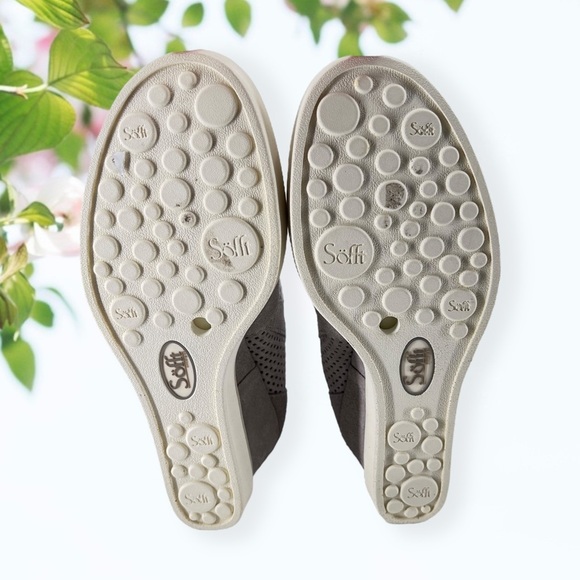 Sofft Gray Suede Wedge Bootie - Picture 8 of 9